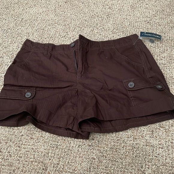 Ladies shorts - Picture 1 of 4